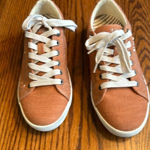 Taos Star Adobe Hemp Sneakers